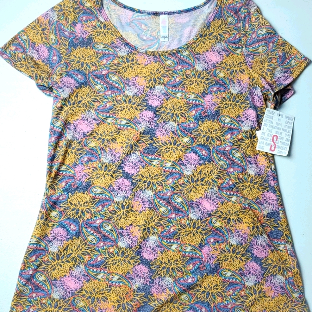 Soft, soft, soft NWT Lularoe Classic